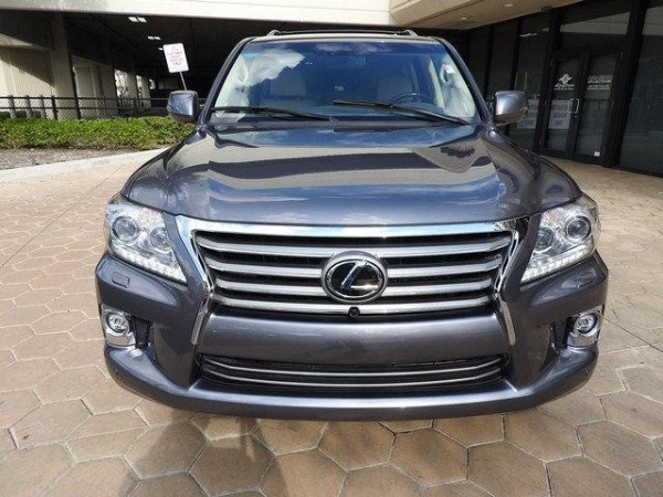 2014 لكزس LX 570، ورخيصة الثمن.