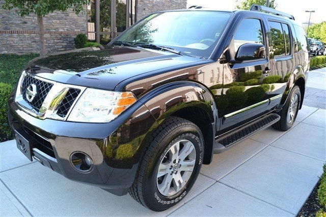 2011 Nissan Pathfinder Silver