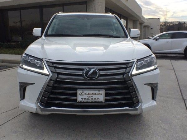 حالة ممتازة ليكسوس LX570 2016 بيع بالمزاد.