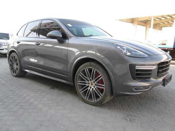 2016 Porsche Cayenne GTS