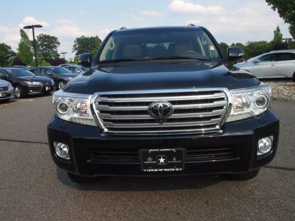 2013 Toyota Land Cruiser V8 SUV